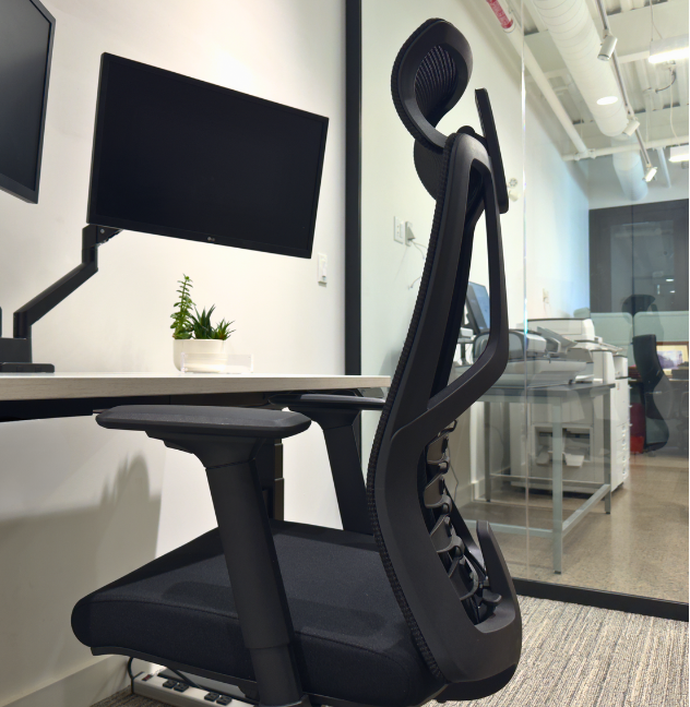 Forma X100H: Ergo High-Performance Chair (with Headrest)