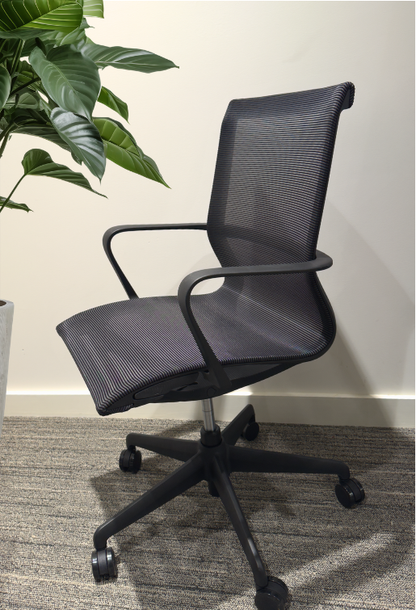 Mesh L10: Swivel Task Chair